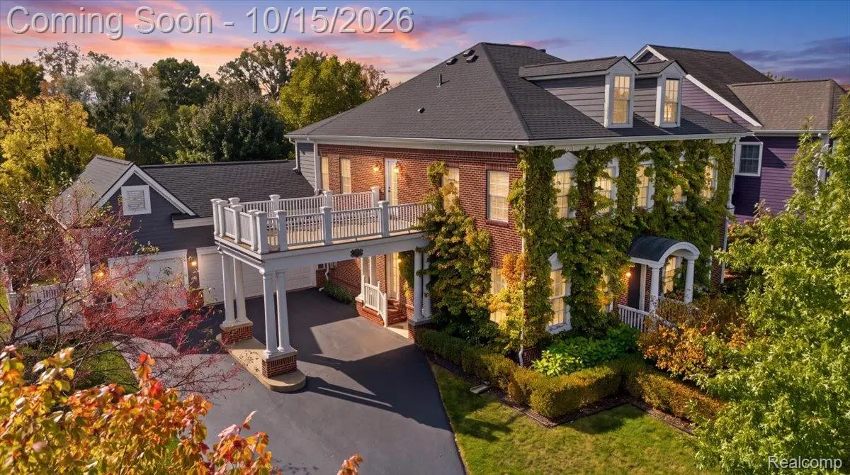 49621 Garfield LN, Canton, MI 48188 - #1