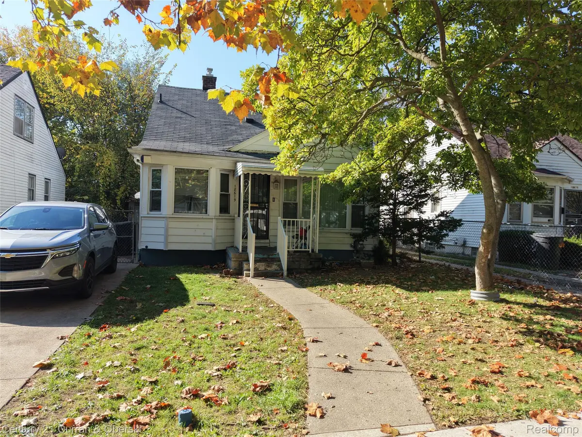 18649 Gilchrist ST, Detroit, MI 48235 - #1