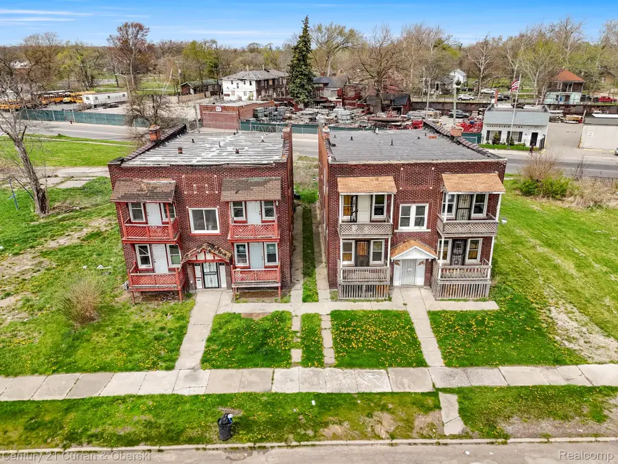 135 STEVENS ST, Highland Park, MI 48203 - #2