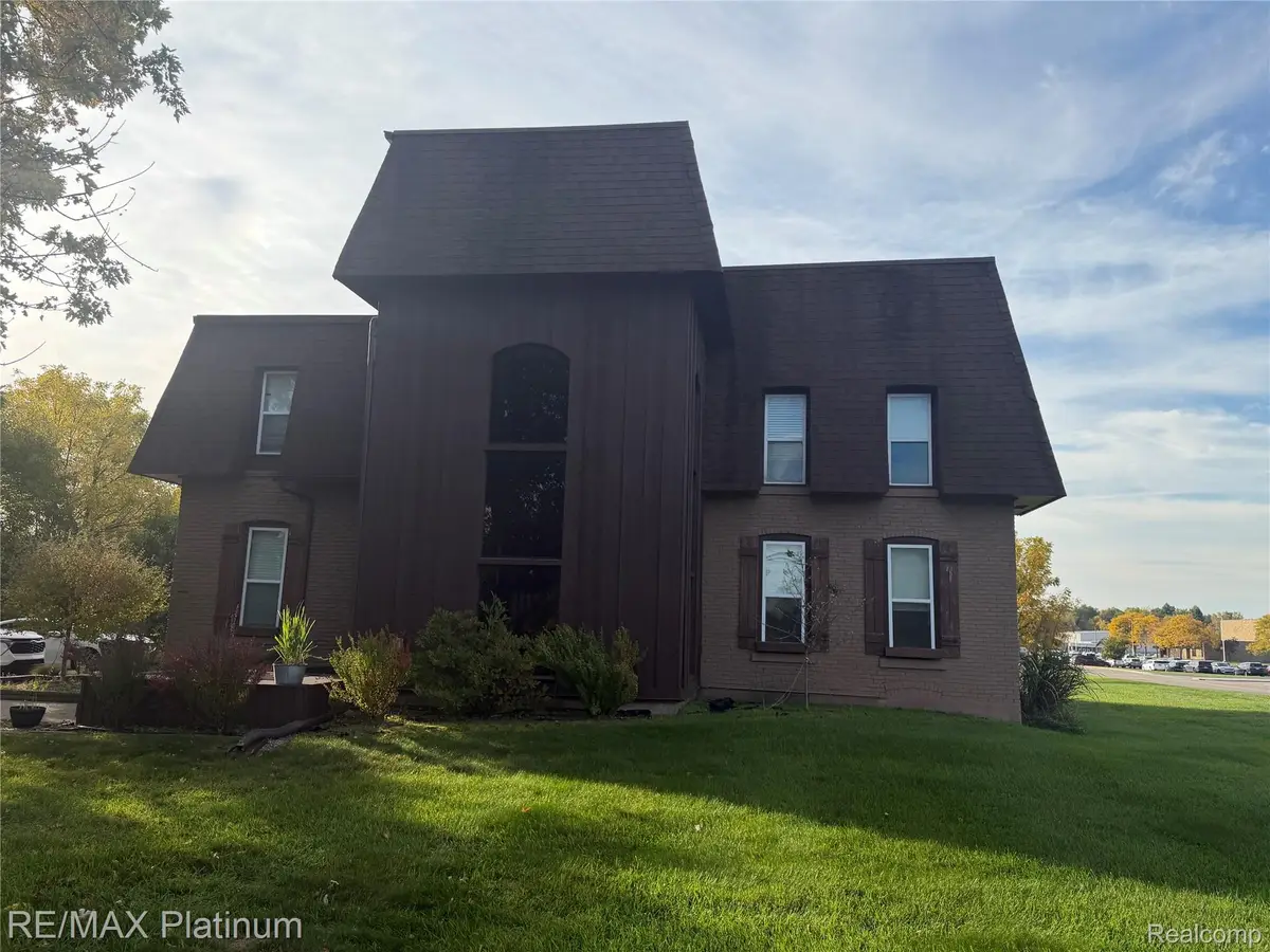 7187 SILVER LAKE RD, Linden, MI 48451 - #1
