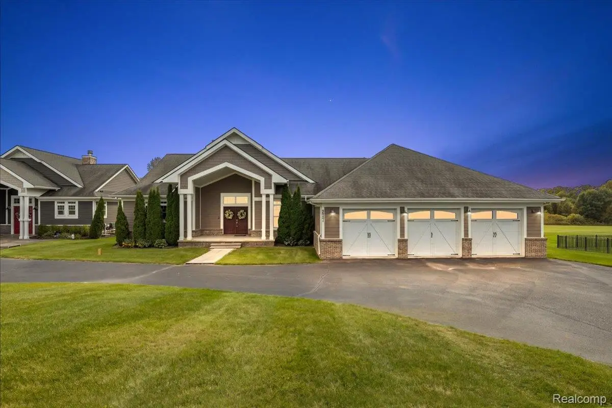 2901 Sleeth RD, Commerce Township, MI 48382 - #1