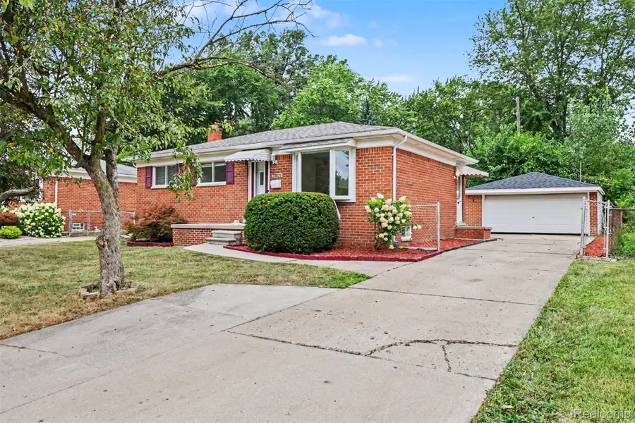 30026 Bock ST, Garden City, MI 48135 - #2