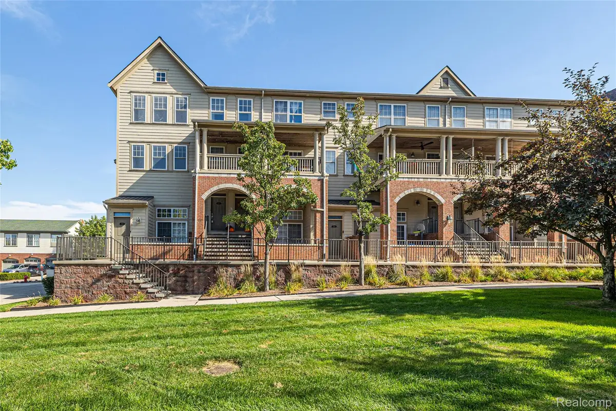 208 Amys WALK, Auburn Hills, MI 48326 - #1