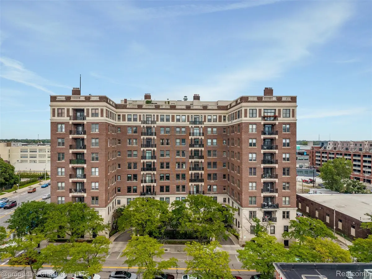 2900 E Jefferson AVE  # 901D, Detroit, MI 48207 - #1