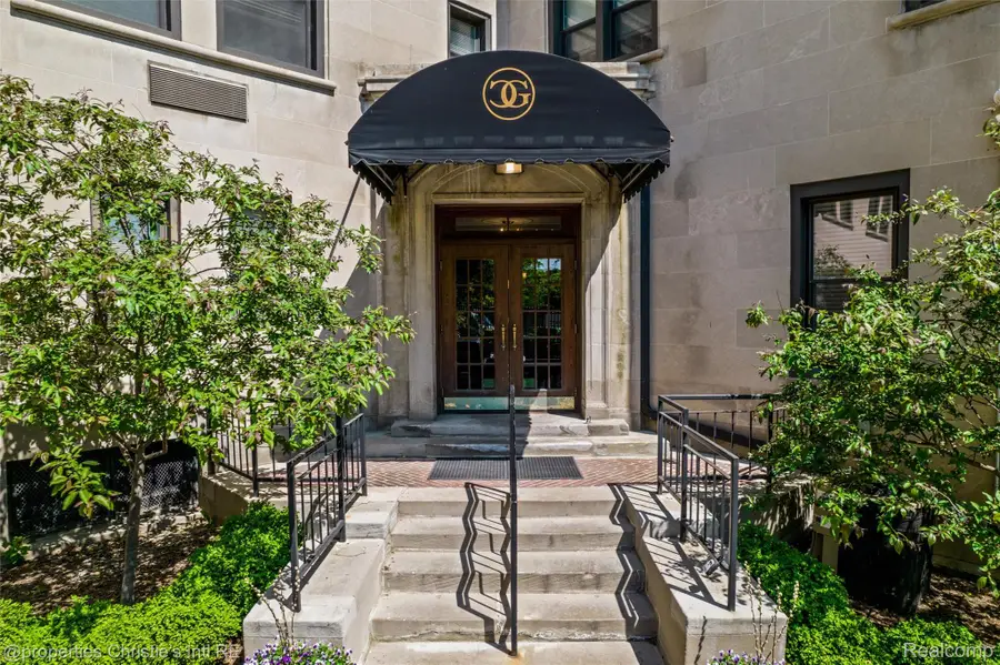 2900 E Jefferson AVE  # 901D, Detroit, MI 48207 - #3