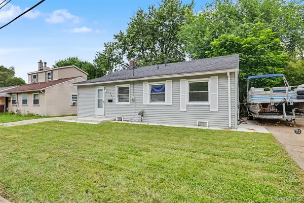 2637 Cascade CT, Westland, MI 48186