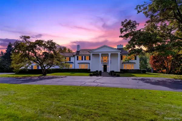 271 Lone Pine RD, BloomfieldHills, MI 48304