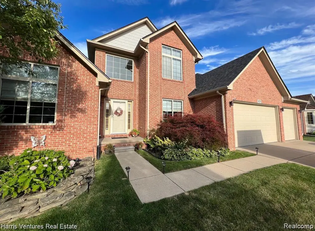 31271 Lavender DR, Brownstown, MI 48173 - #1