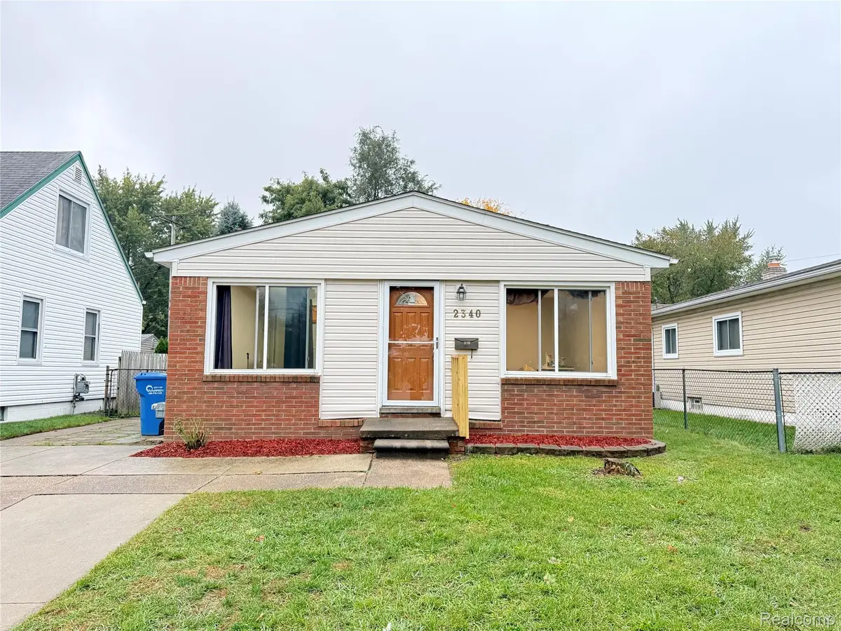 2340 Stephens RD, Warren, MI 48091 - #1