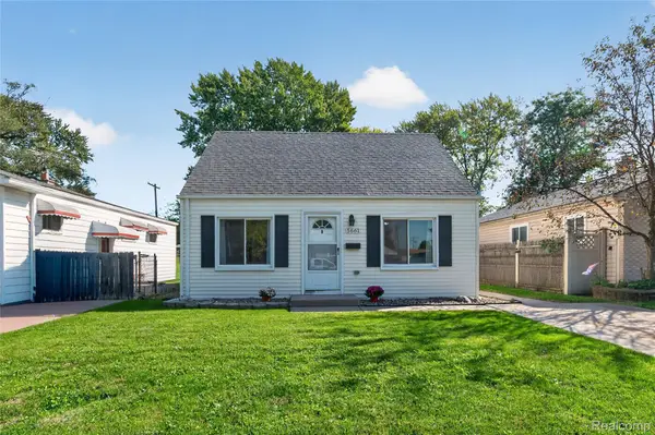5661 Hipp ST, DearbornHeights, MI 48125