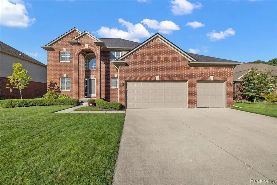 51783 Mauro LN, Macomb, MI 48042 - #2