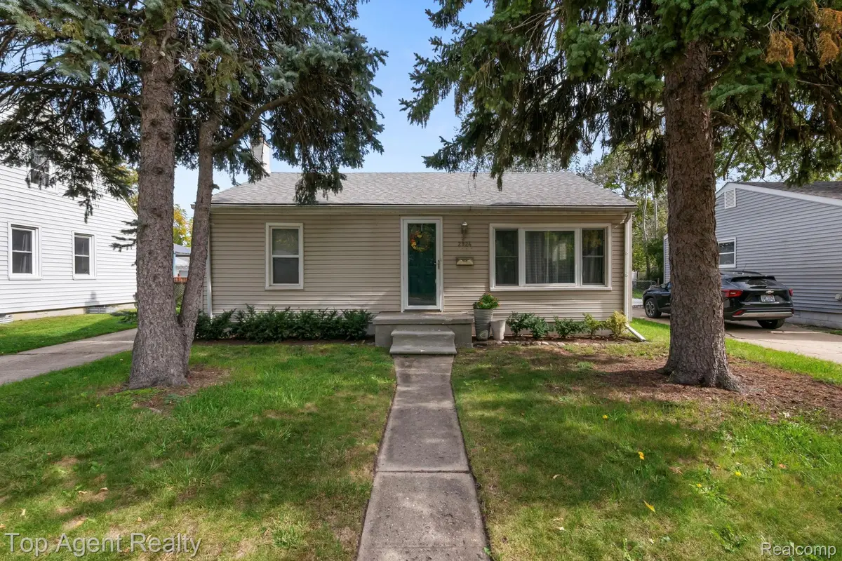 2924 Paxton ST, Ferndale, MI 48220 - #1
