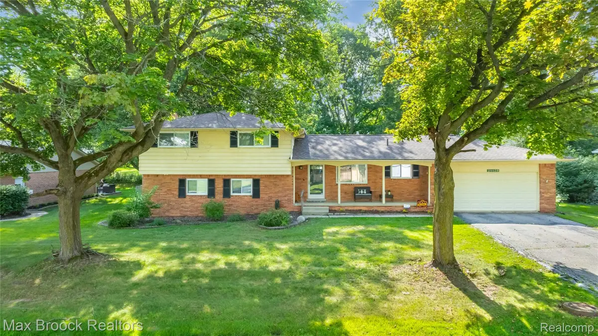 28839 Bannockburn ST, Farmington, MI 48334 - #1