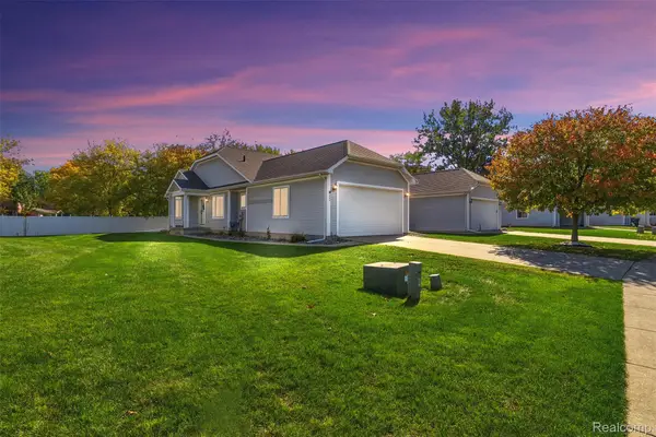 261 Aberdeen CT, Flushing, MI 48433