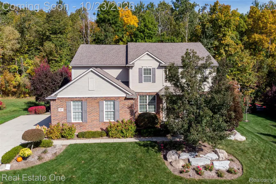 407 Mill House DR, Oakland, MI 48363 - #3