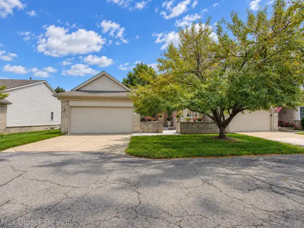 41205 Chancellor CT, ClintonTwp, MI 48038