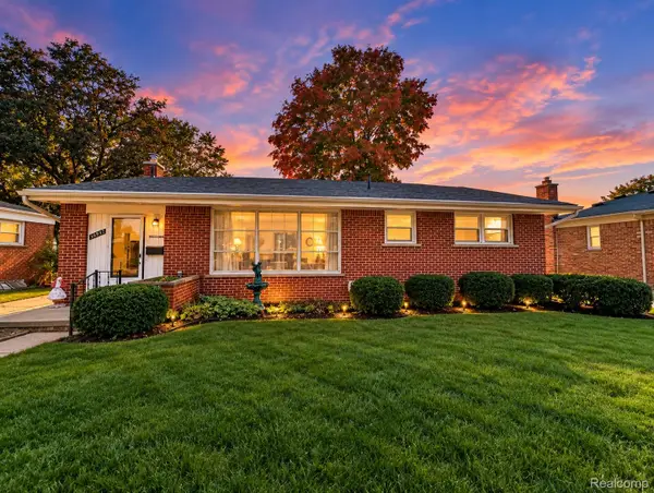 35937 Leon ST, Livonia, MI 48150