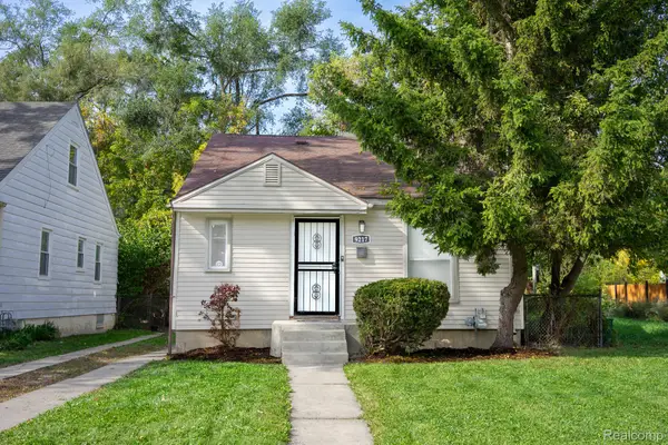 9217 Auburn ST, Detroit, MI 48228