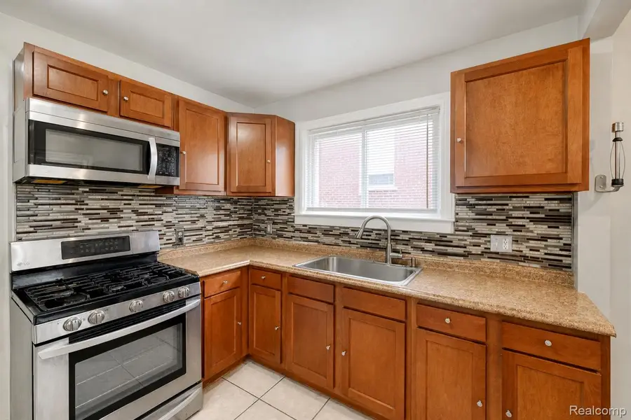 16700 Fenmore ST, Detroit, MI 48235 - #2