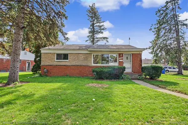 31740 Norrid CIR, Warren, MI 48092