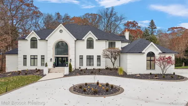 7515 Hiddenbrook LN, BloomfieldHills, MI 48301