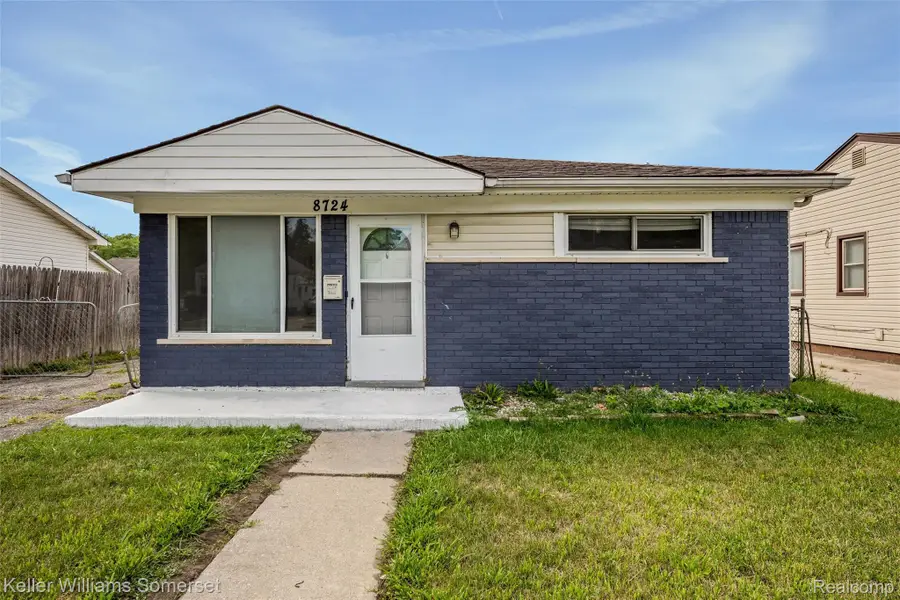 8724 Essex AVE, Warren, MI 48089 - #3