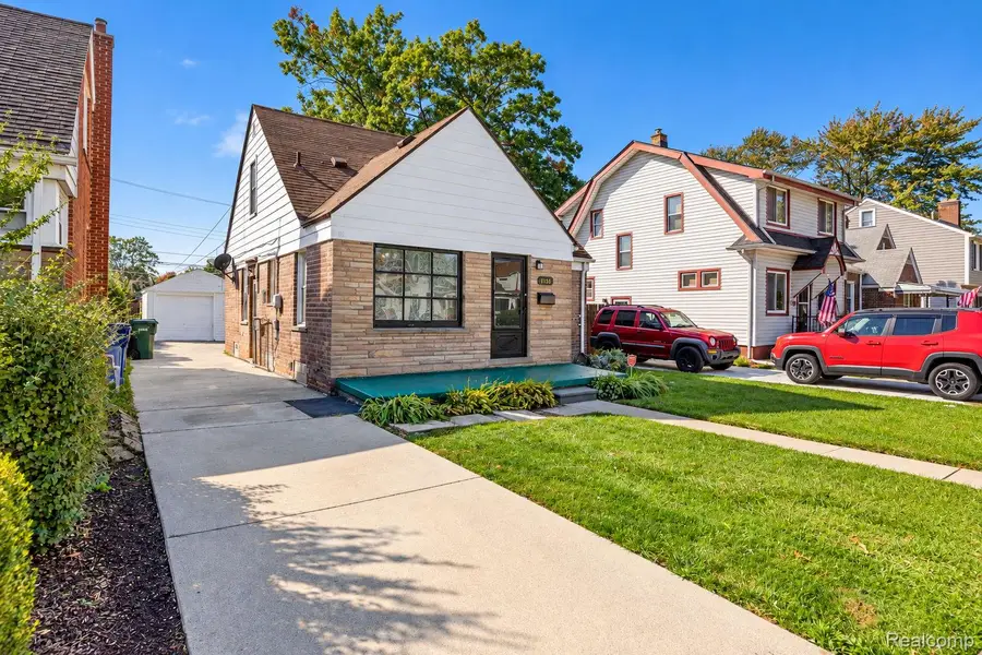 1153 Lincoln AVE, Lincoln Park, MI 48146 - #2