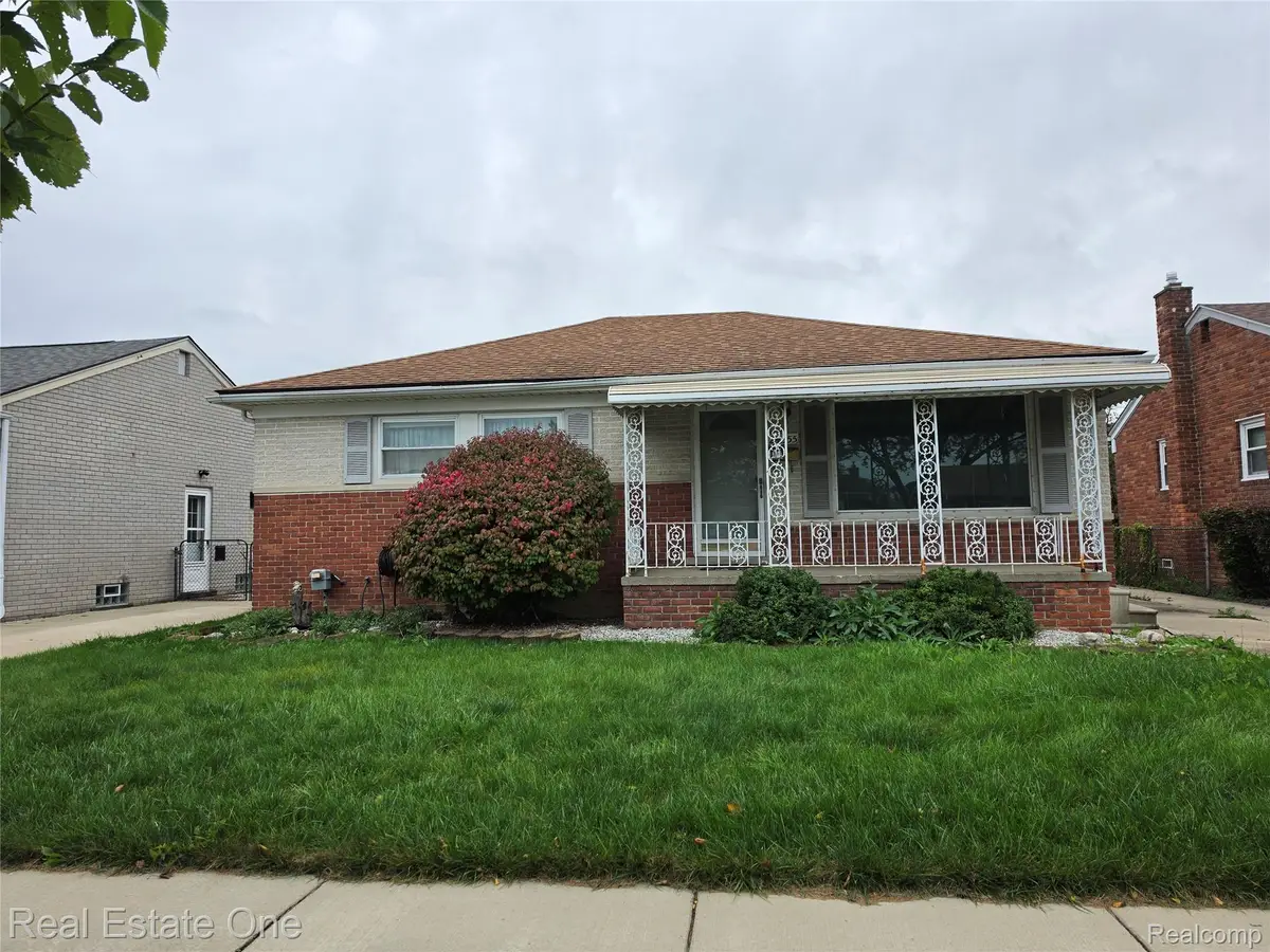 24555 Johnston AVE, Eastpointe, MI 48021 - #1