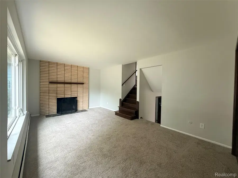 223 Richter ST, River Rouge, MI 48218 - #3