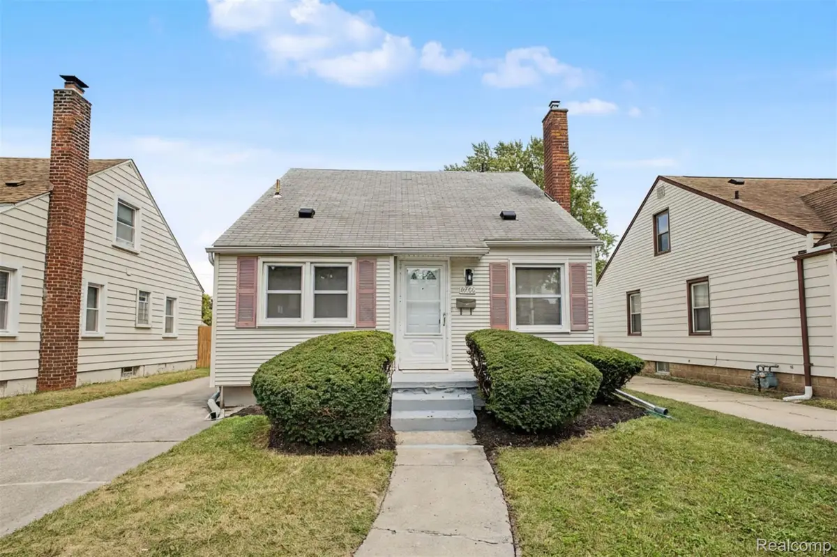 6785 Pelham RD, Allen Park, MI 48101 - #1