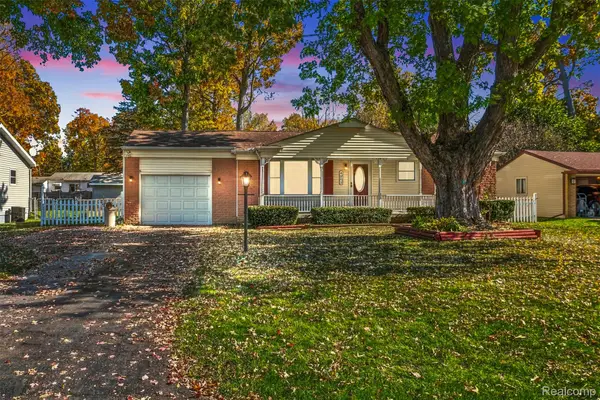 4285 Ashlawn DR, Flint, MI 48507