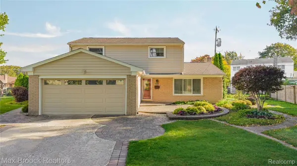 14591 Sherwood CT, OakPark, MI 48237