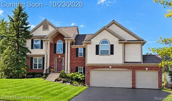 3148 Waldon Ridge DR, LakeOrion, MI 48359
