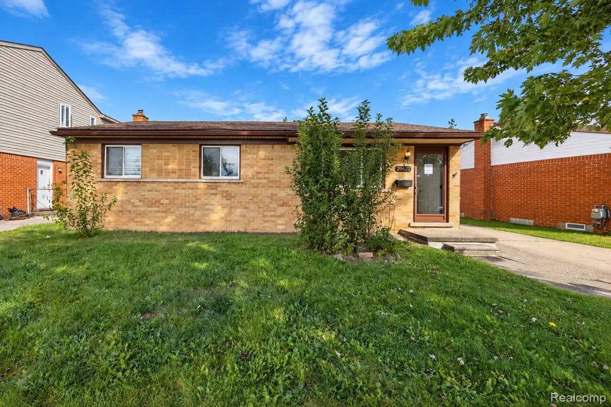 29622 Brown CT, Garden City, MI 48135 - #1