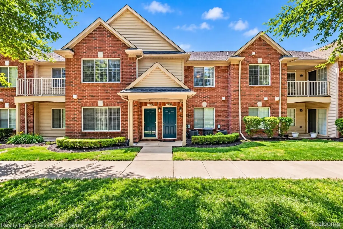12121 Hidden View CT, Utica, MI 48315 - #1