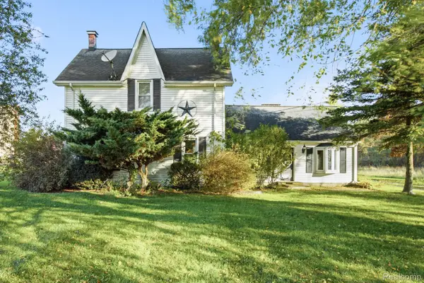 8384 Imlay City RD, Avoca, MI 48006