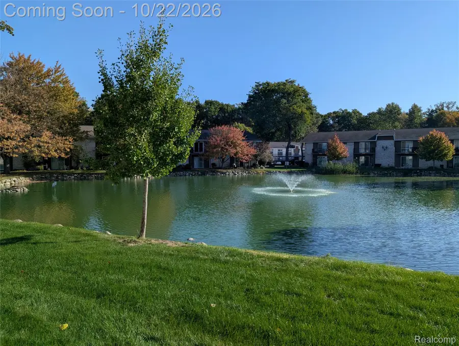7572 Woodview ST 10 # 2, Westland, MI 48185 - #3