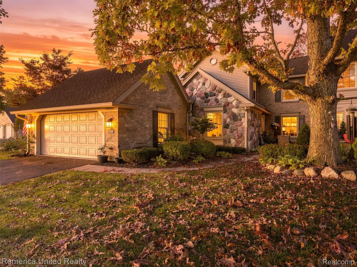 4742 Pine Eagles DR, Brighton, MI 48116 - #1