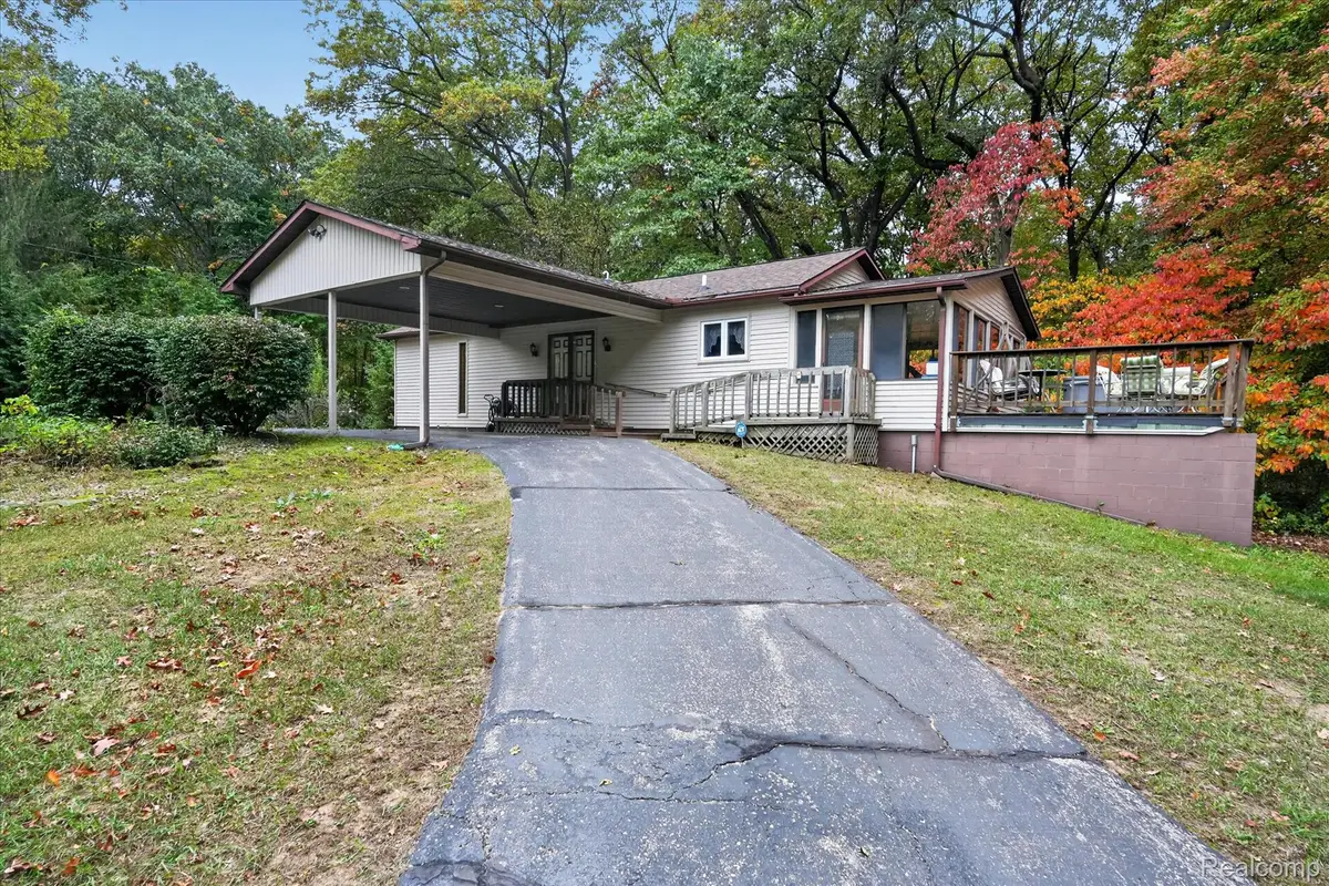 9447 McKinley RD, Montrose, MI 48457 - #1