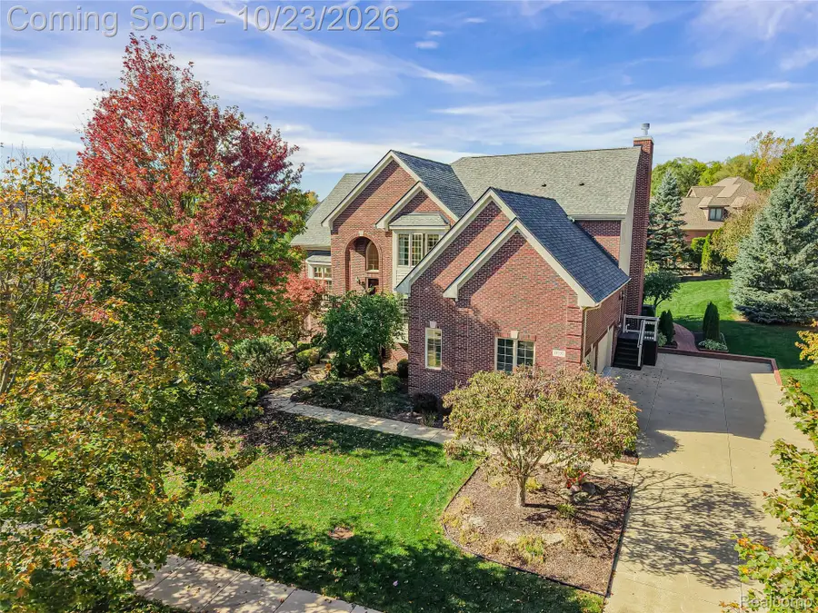 18777 Stonewater BLVD, Northville, MI 48168 - #2