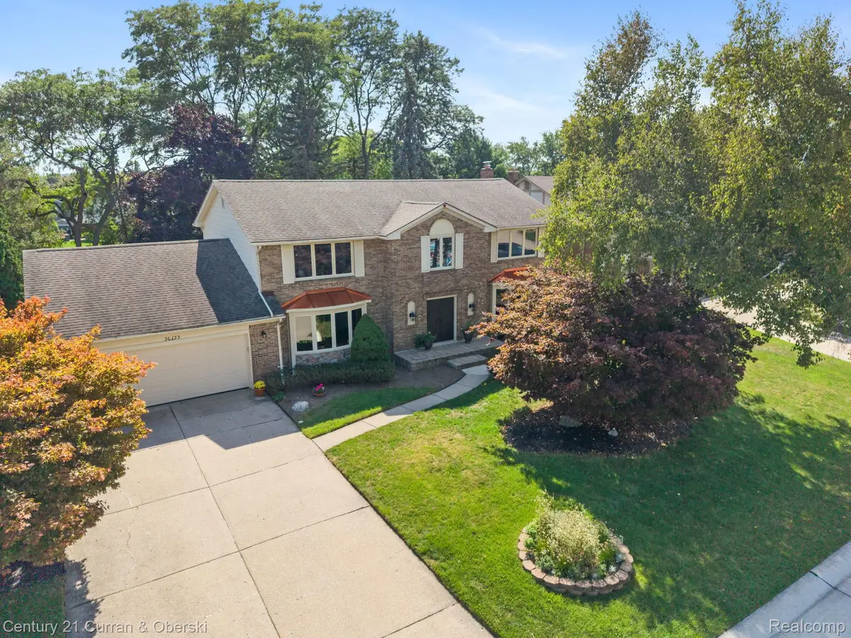 36233 Trenton CT, Farmington Hills, MI 48335 - #1