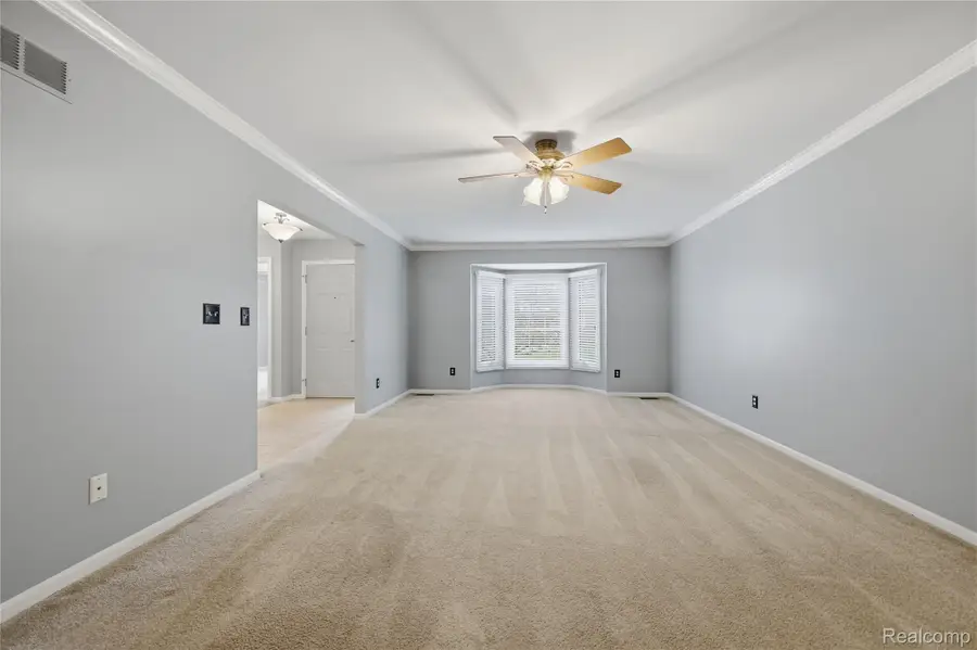 45552 Bristol Bay, Macomb, MI 48044 - #3