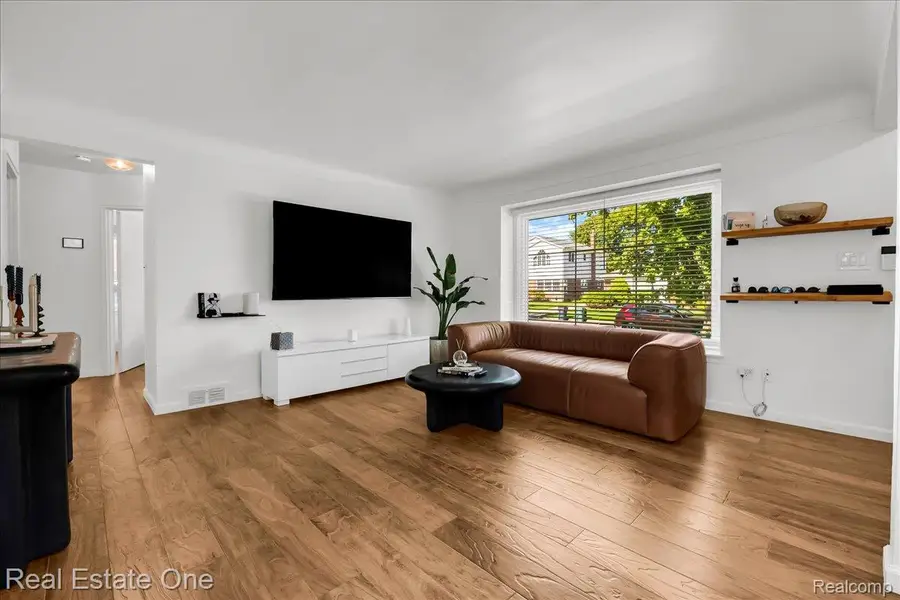 525 Charlotte AVE, Royal Oak, MI 48073 - #3