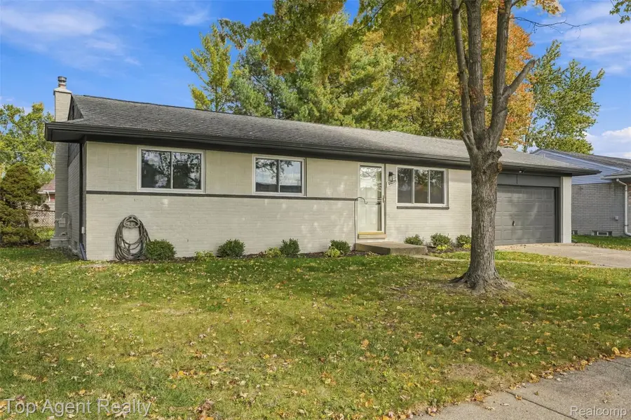 24223 Ramsgate ST, Clinton Township, MI 48035 - #3