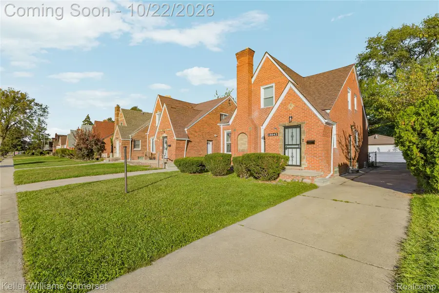 18642 Tracey ST, Detroit, MI 48235 - #2