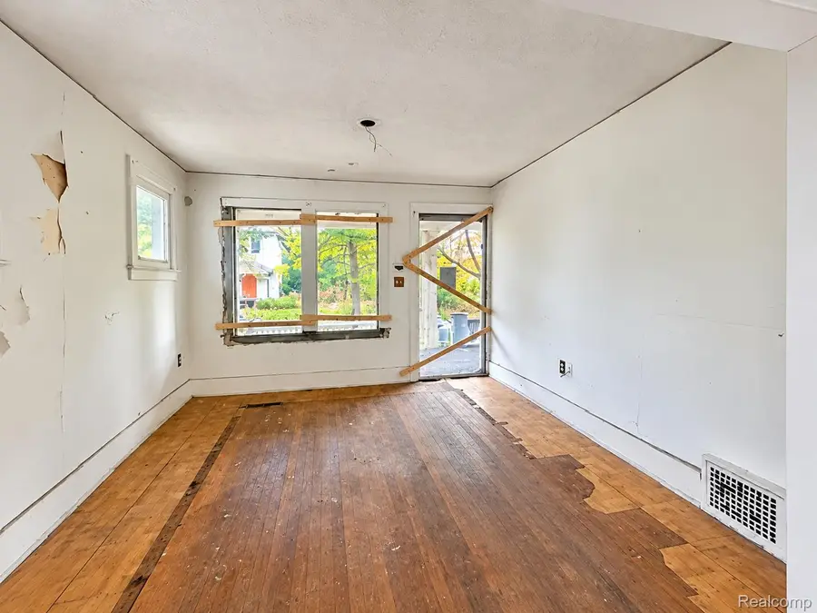 1929 Florence ST, Highland Park, MI 48203 - #2