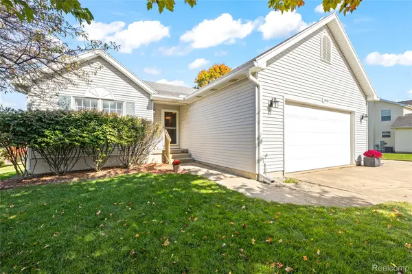 3890 Keller RD, Holt, MI 48842