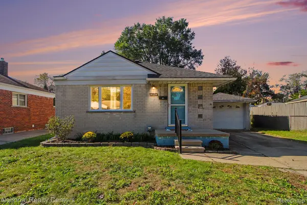 4324 Myron AVE, Wayne, MI 48184