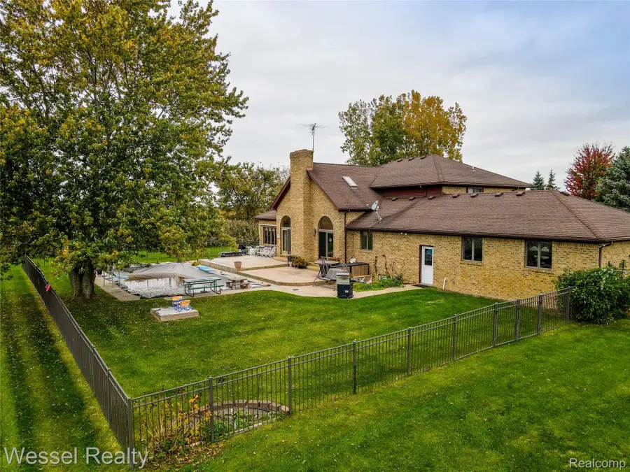 9961 Dolan RD, Columbus, MI 48063 - #3