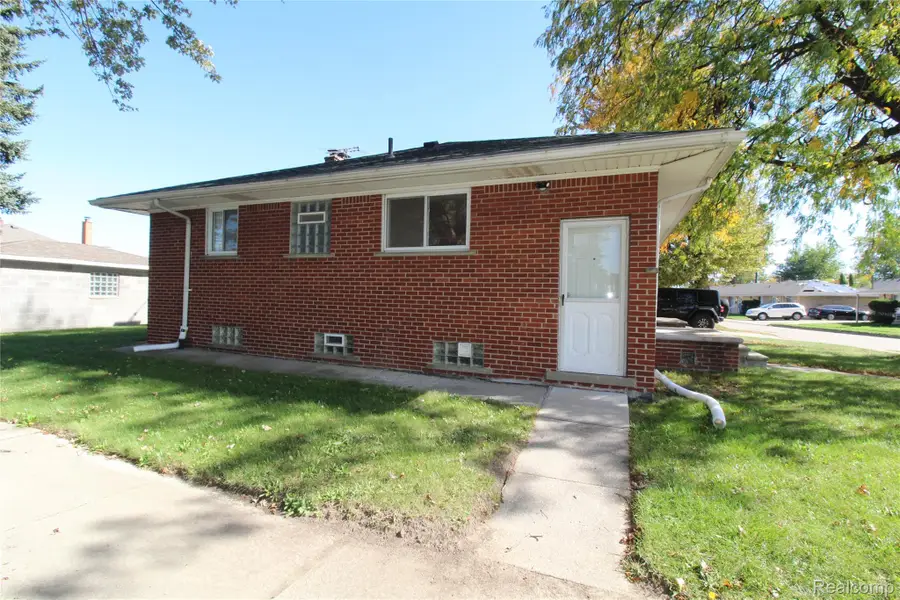 1906/1912 Hamilton AVE, Lincoln Park, MI 48146 - #3